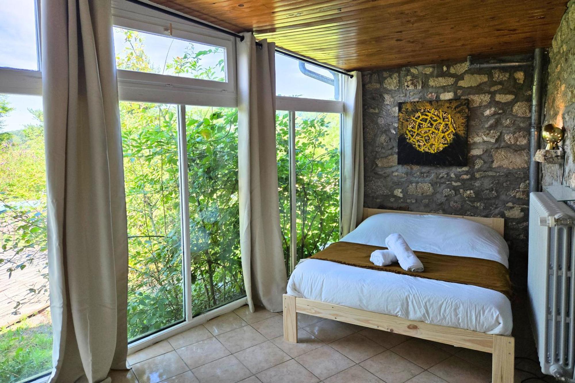 Villa De Luxe, Nichee Dans Les Montagnes Lavoine Exterior foto